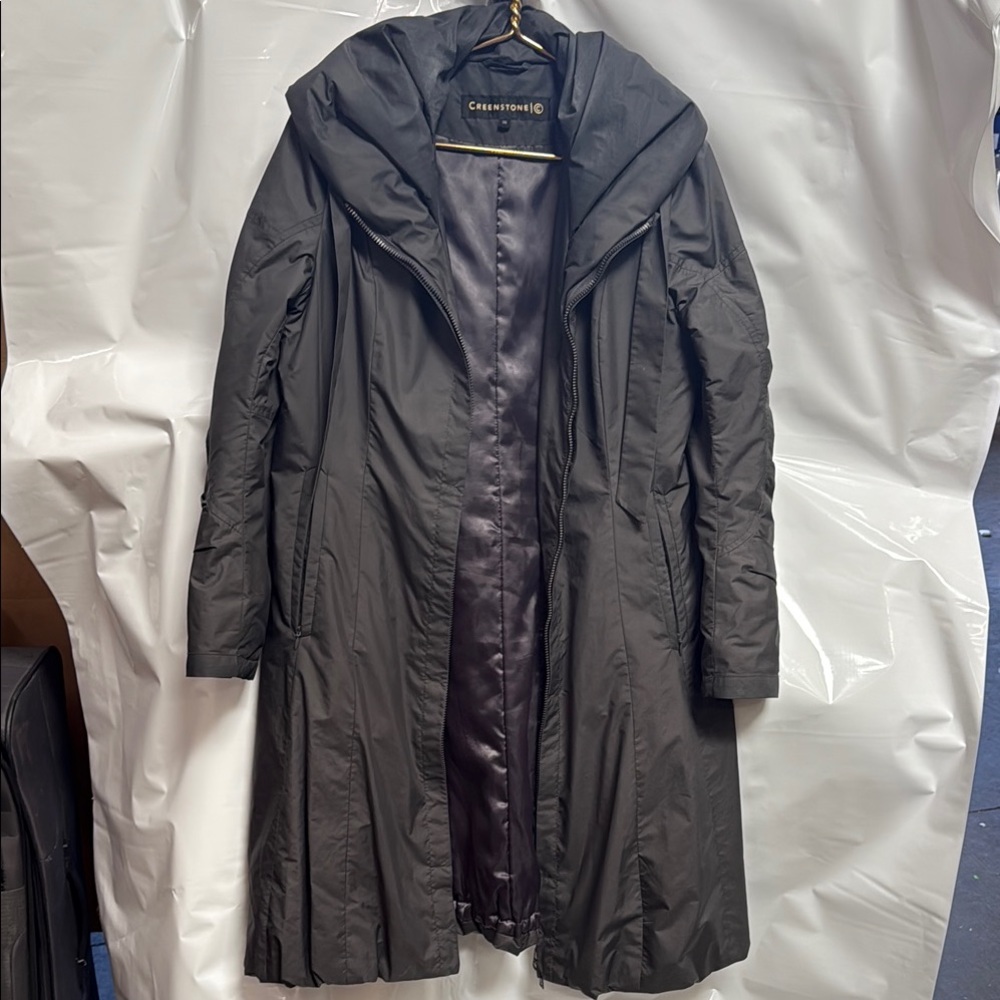 Creenstone Black Coat